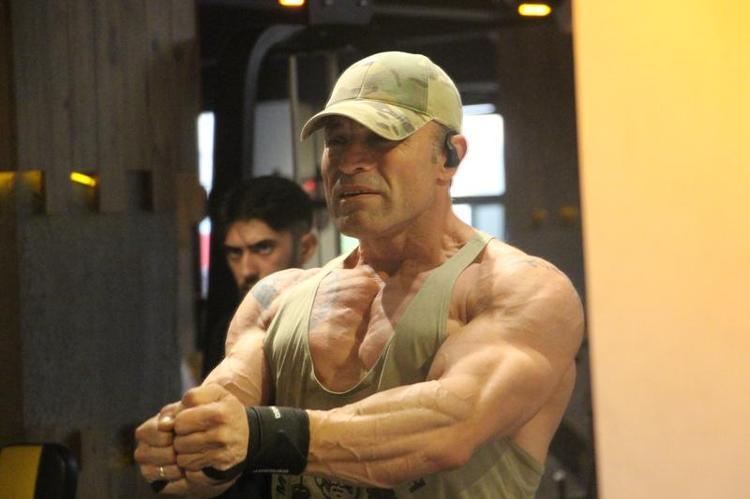 ‘ÜNİFORMAYA OLAN SAYGI VE SEVGİLERİNİ SPORLA PERÇİNLESİNLER’