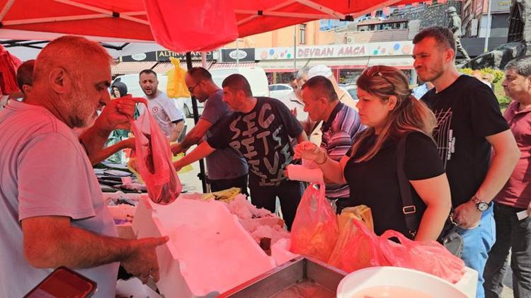 PALAMUT 40, BİSKÜVİ 30 LİRA