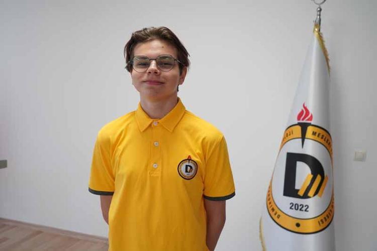 ÖĞRENCİLERDE DUYGULARINI PAYLAŞTI