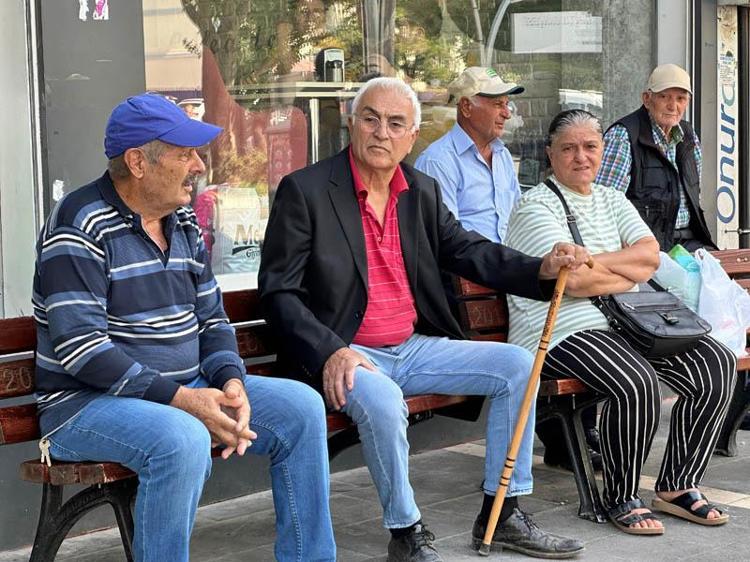 ‘EĞİTİM SEVİYESİ VE SAĞLIK OKURYAZARLIĞI DA ÇOK YÜKSEK’