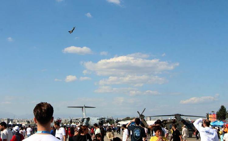 ‘ÇALIŞMALARIN GURURUNU YAŞIYORUZ