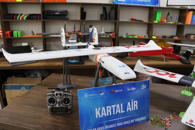 MEZUN OLDUĞUM OKULA VEFA BORCUMU ÖDEMİŞ HİSSEDİYORUM