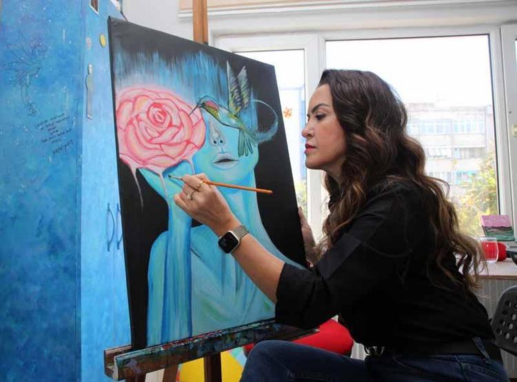 ‘8 YILDIR ARALIKSIZ RESİM YAPIYORUM’