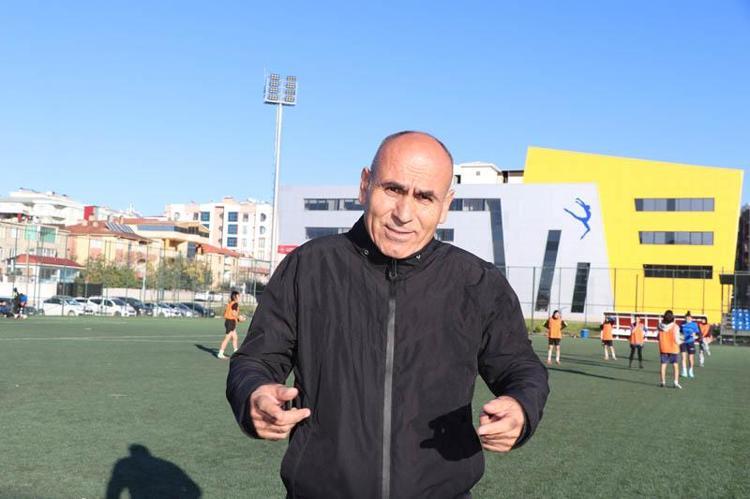 1 YIL ÖNCE ŞAMPİYON OLUP, TAKIMI 2NCİ LİGE ÇIKARDIK