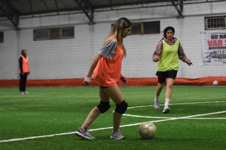 KADINLARLA GÜCÜMÜZÜ GÖSTERMEK İSTİYORUZ