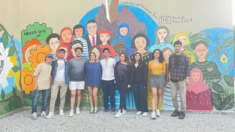 TÜRKİYEDE MODEL OLABİLİR