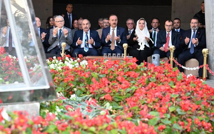 DOĞUM GÜNÜNDE MUHASEBE YAPARDI