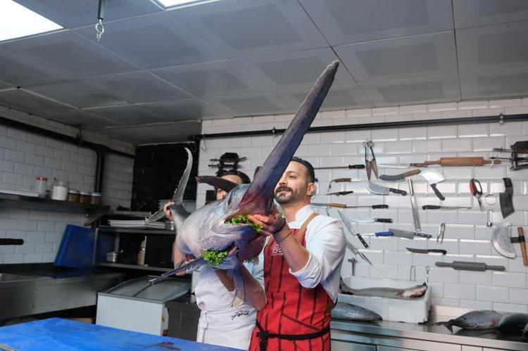 FARKLI BİR ÇILGINLIK