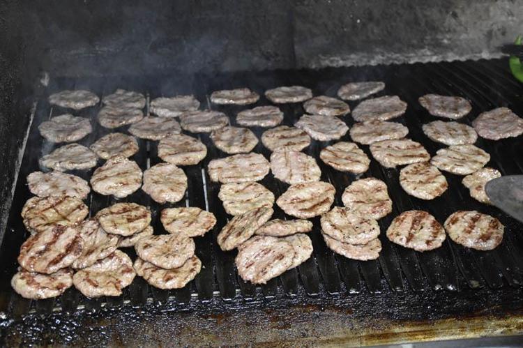 YAZIN TÜKETİM GÜNLÜK 10 TONU BULUYOR