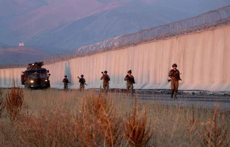 BÖLGE MERCEK ALTINDA