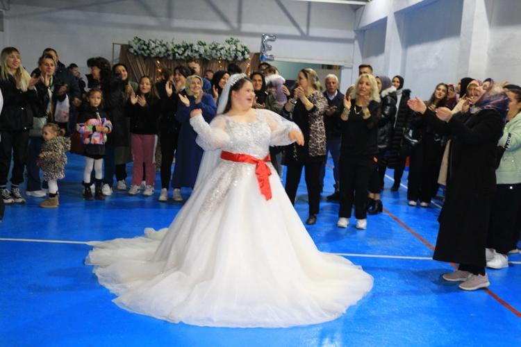 ‘ZAYIFLAMAK İÇİN GELDİ’