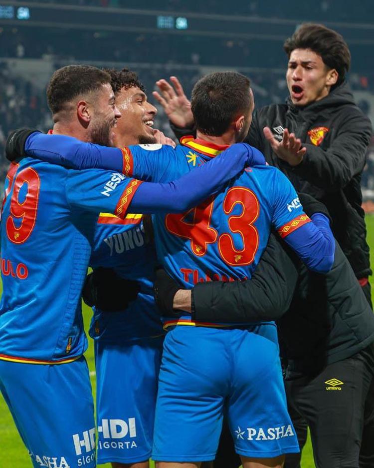 NÖBETÇİ GOLCÜ FOFANA