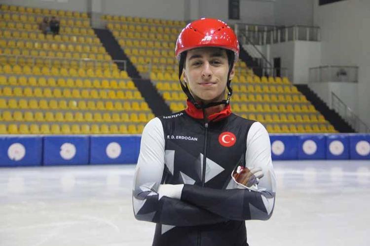 ‘PARMAĞIMI SARARAK YARIŞA GİRDİM’