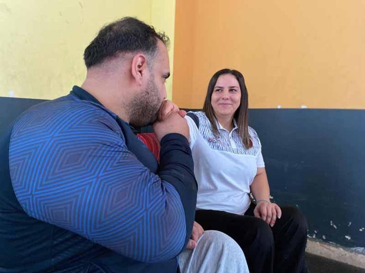 İLK GÖRÜŞTE ONDAN HOŞLANDIM