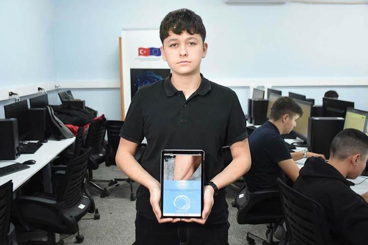 ‘YAPAY ZEKA ALANINDA ÇALIŞMAK İSTİYORLAR’