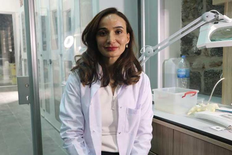 ‘KADINLAR İNCE İŞLERDEN DAHA İYİ ANLIYOR’