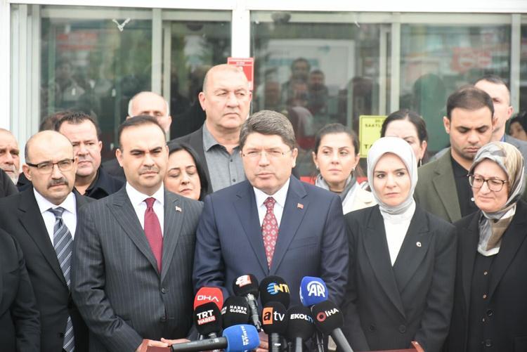 BAKAN TUNÇ YARALILARI ZİYARET ETTİ