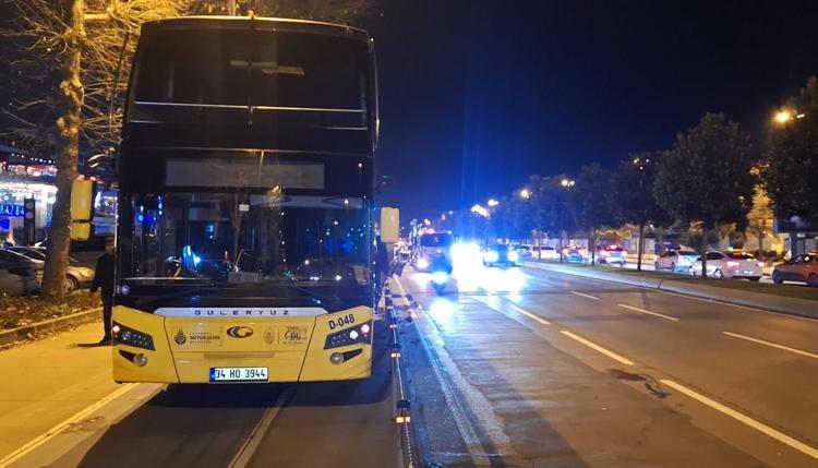 KUCAĞINDA ÇIKARDIĞI YARALI KADININ BAŞINDAN AYRILMADI