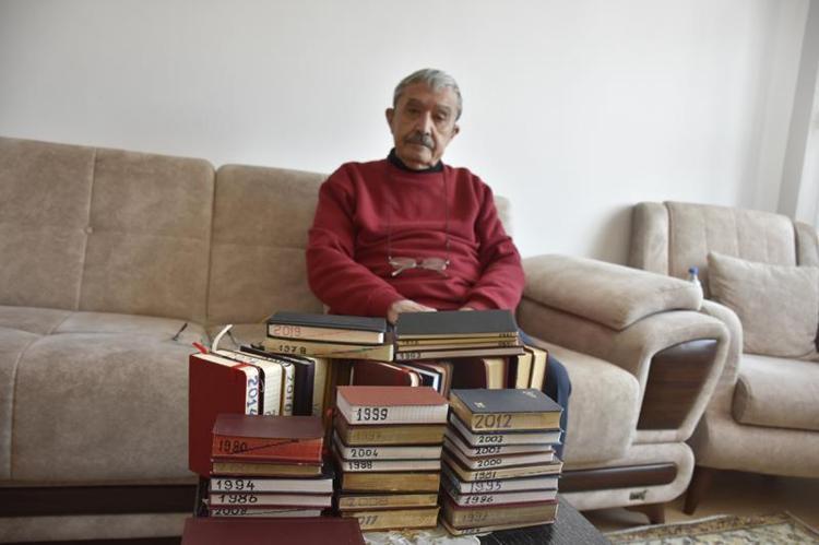 OKUYUNCA GEÇMİŞİME DÖNÜYORUM