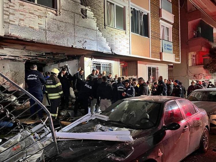 BAZI BİNALAR TAHLİYE EDİLDİ