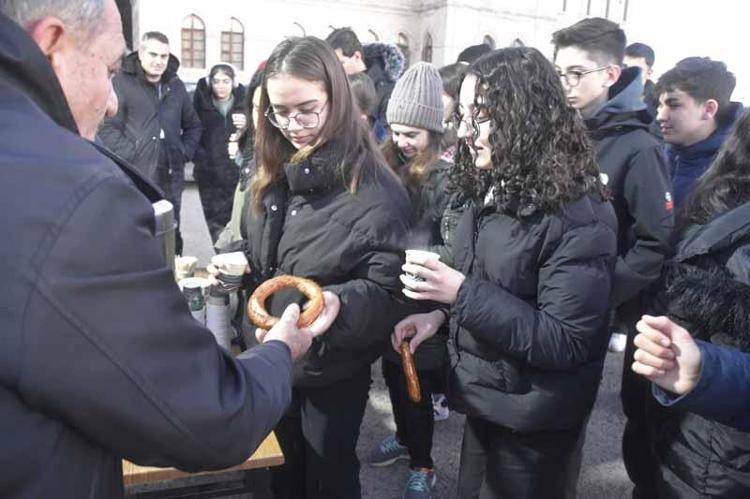 ÖĞRENCİLER MEMNUN