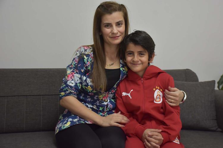 GALATASARAYLI FUTBOLCULARLA TANIŞMAK İSTİYOR