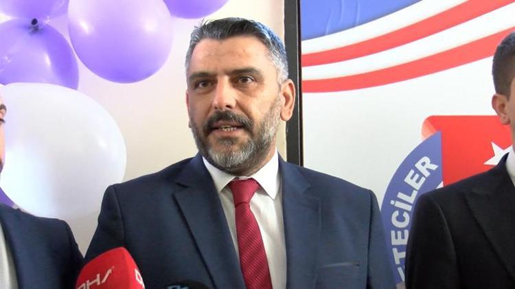 CEM EMİR, VANDAYDI VE DEPREM HABERLERİNİ TÜRKİYEYE AKTARIYORDU