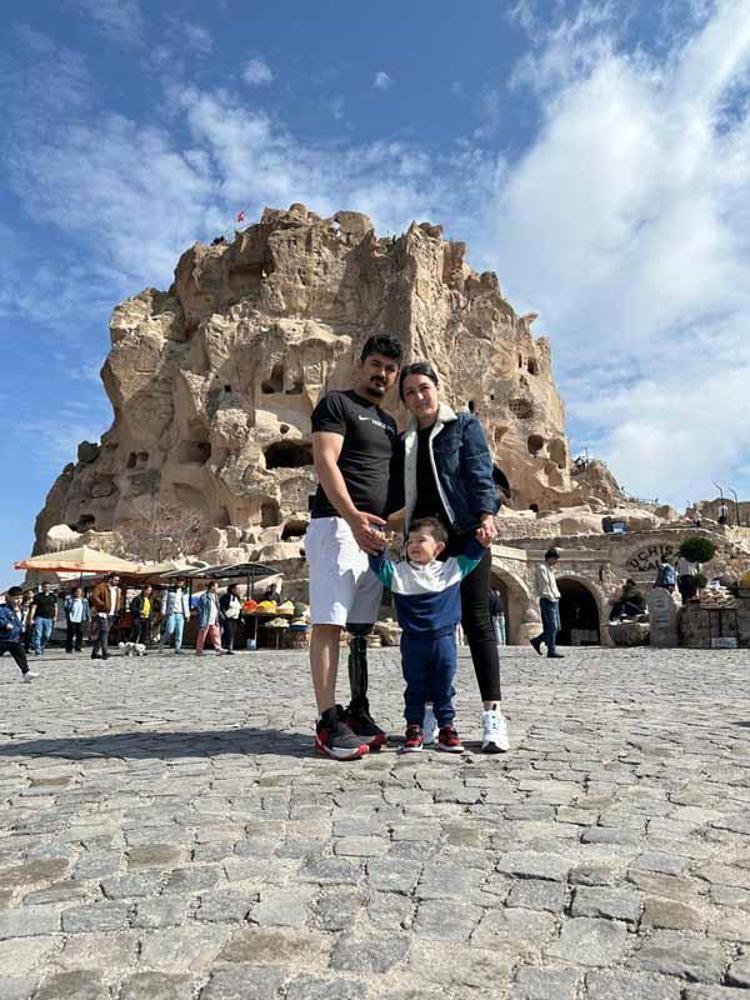 OĞLUMUZ BABASINA ÇOK DÜŞKÜN