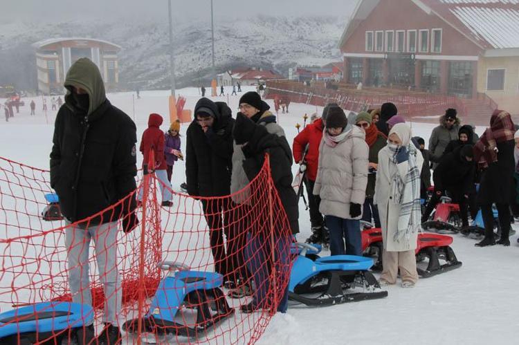 TÜRKİYENİN EN EKONOMİK KAYAK MERKEZİYİZ