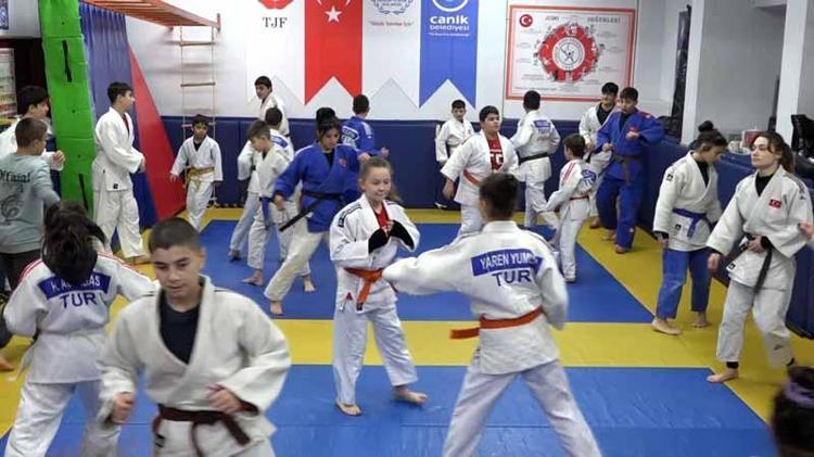 70 METREKARELİK SALONUMUZDAN OLİMPİYAT MADALYASI ALACAĞIMIZA İNANIYORUM