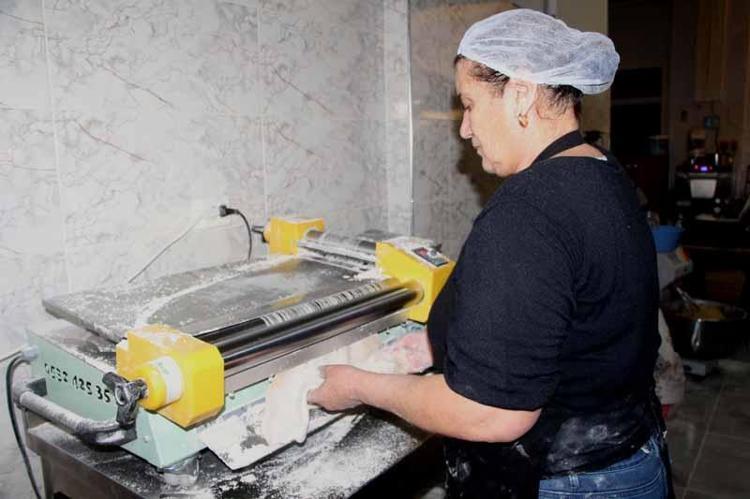 KENDİ AYAKLARIM ÜZERİNDE DURABİLMEKTEN ÇOK MUTLUYUM