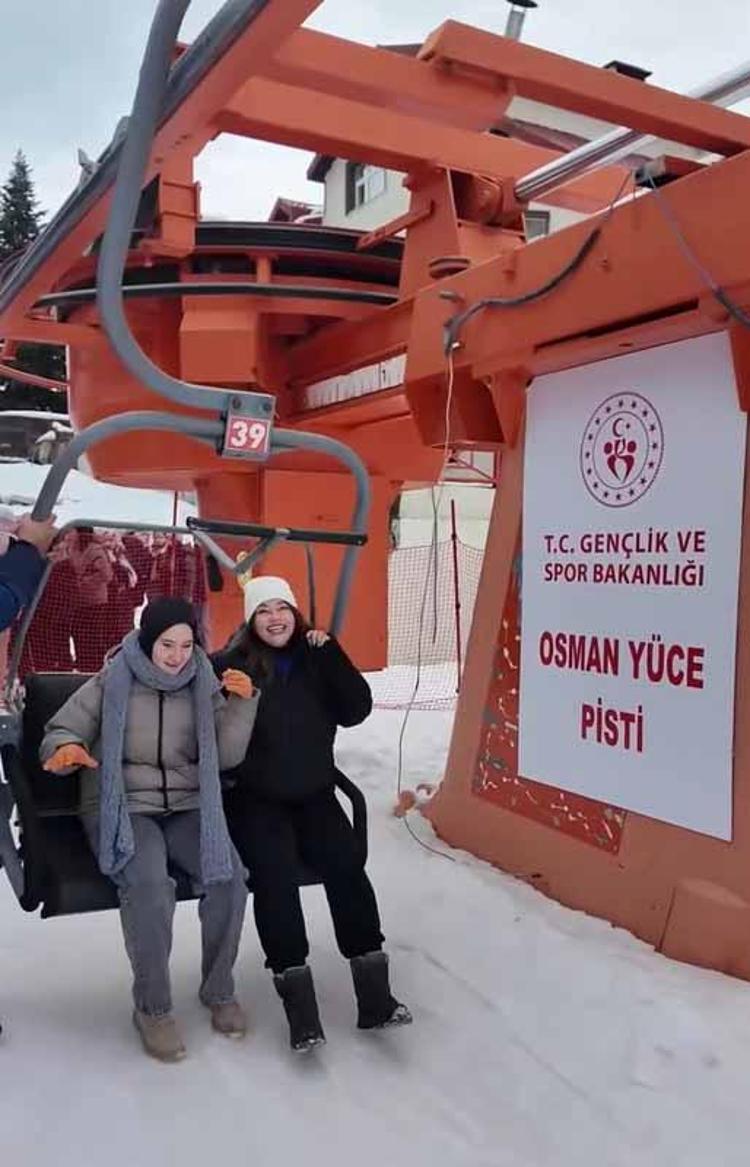 ‘ÇOK KİTAP OKURSANIZ, ALGINIZ DAHA İLERİDE OLUR’