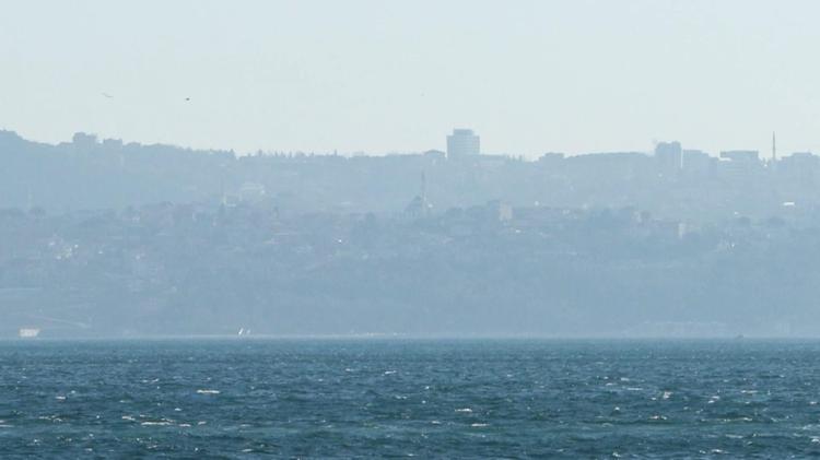 İSTANBULDA HAVANIN TEMİZ OLDUĞU ZAMAN TRAFİĞİN BAŞLAMADAN ÖNCEKİ NOKTASI