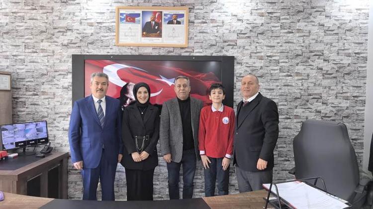 ‘BİR ÖĞRETMENİN DOKUNUŞUNUN NE KADAR ÖNEMLİ OLDUĞUNA TANIKLIK ETTİK’