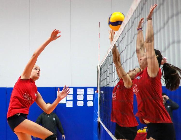 BÜYÜK TAKIMLARLA MÜCADELE EDİYORUZ