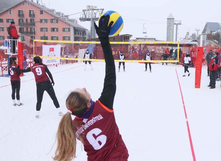 DÜNYA KAR VOLEYBOLU MART AYINDA ERZURUMDA