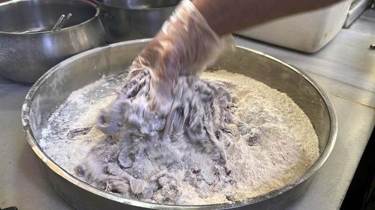 UCUZ SATIYOR DİYE KALİTESİZ ANLAMINA GELMİYOR