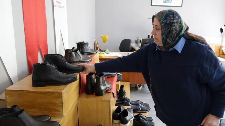 HER ÇEŞİT AYAKKABI MODELİNİ YAPARIM