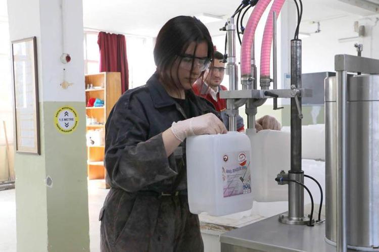 ÜRÜNLERİMİZİN İNSAN SAĞLIĞINA ZARARI YOK