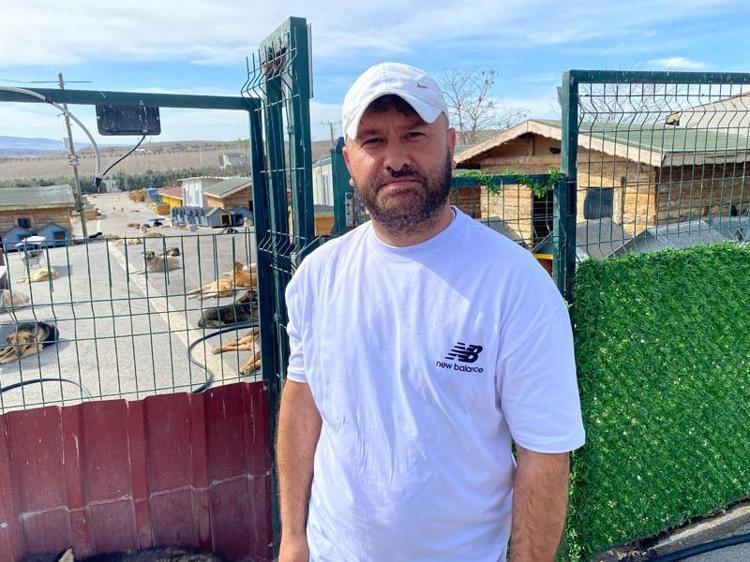 NECLA TEYZE ÜZÜLEREK GİTTİ