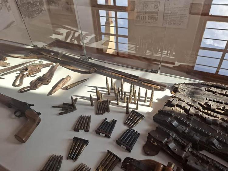 İNSANIN TÜYLERİ DİKEN DİKEN OLUYOR