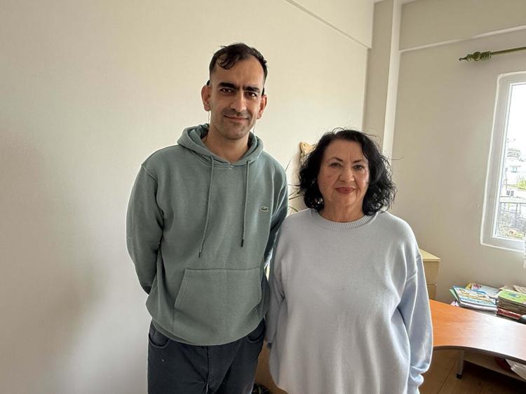 HİÇ SÖZCÜK BİLGİSİ YOKTU