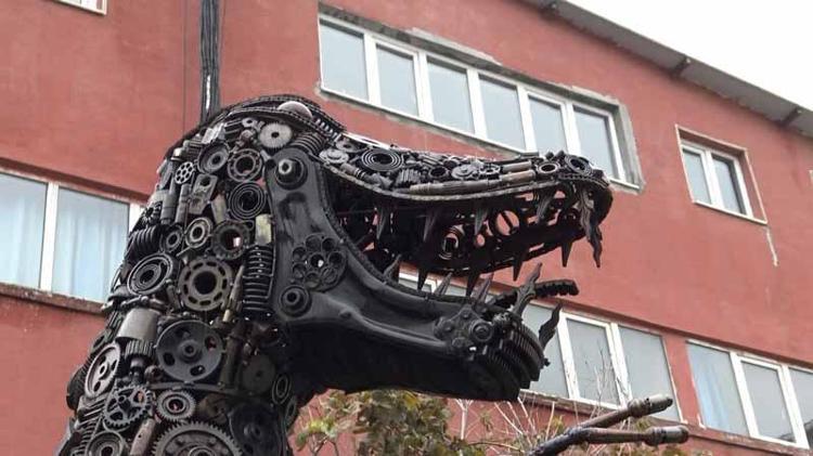 FARKLI YERLERDE KULLANILAN MALZEMELERİ TOPLADIM