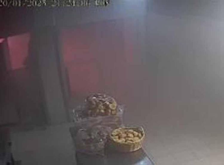 YANGIN TÜPÜ KESİNLİKLE KULLANILMAMIŞ