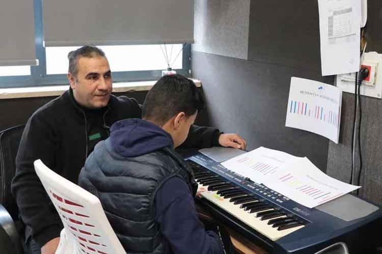 MÜZİK EĞİTİMİM İLKOKUL 3ÜNCÜ SINIFTA BAŞLADI