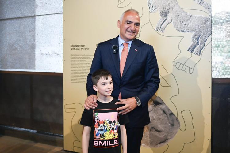 MAGNA MATER SERGİSİ