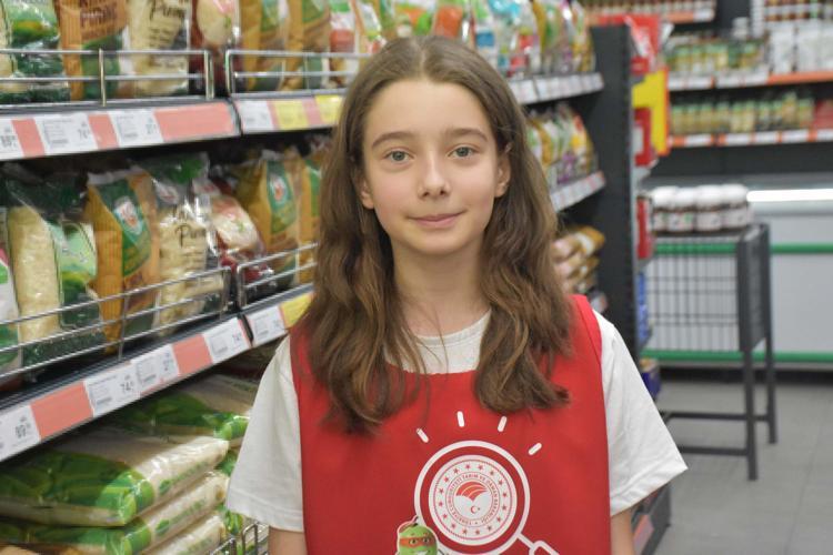 AİLESİNE DE YARDIM EDECEK