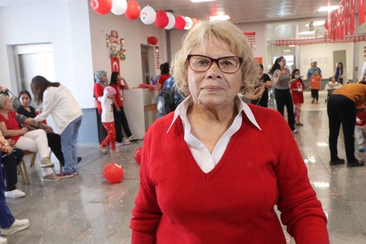 ‘PSİKOLOJİK BİR BAĞ KURUP ONLARI TESELLİ EDİYORUZ’