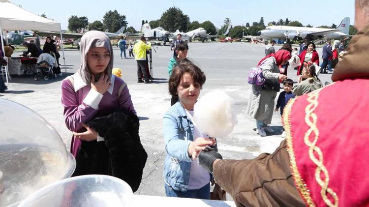 ANİMATÖRLER EŞLİĞİNDE GÜN BOYU SÜREN OYUNLAR