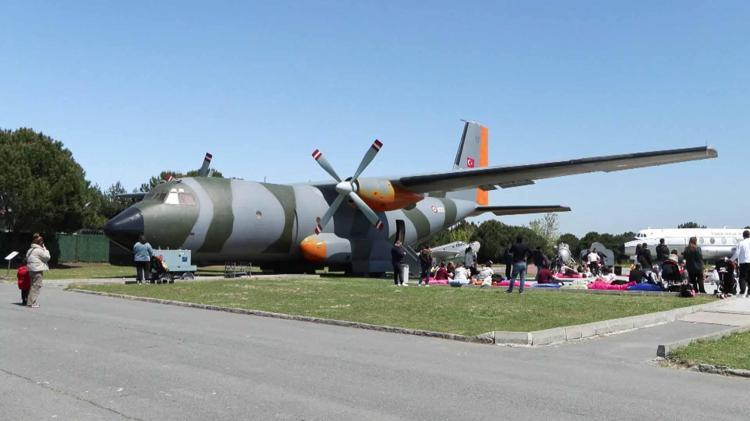 KIBRIS HAREKATINA KATILAN GAZİ UÇAK TRANSALL C-160 D ZİYARET EDİLDİ